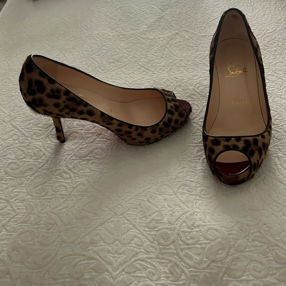 Christian Louboutin Shoes - Christian Louboutin heals with leopard print